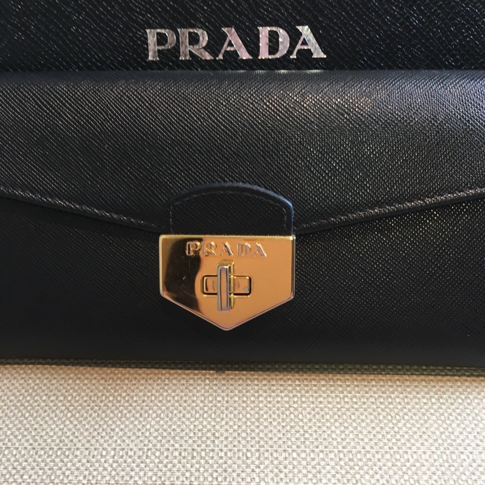 Pre-Loved Authentic Prada Wallet!
